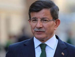 Давутоглу Эрдогану: Привлекай к ответу или отвечай сам