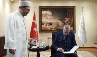 Диянет исполняет секретную миссию, порученную Эрдоганом?