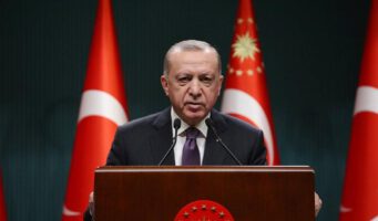 Проправительственные СМИ вырезали из заявления Эрдогана слова о платных вакцинах в Европе 