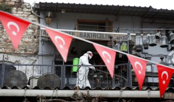 Турция – самая опасная для здоровья туристов во время пандемии страна  