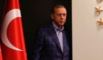 Опрос: Эрдоган и союзник по альянсу теряют поддержку   