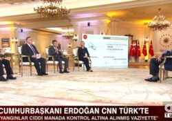 Эрдоган читал заготовленные ответы с телесуфлера в ходе прямого эфира с журналистами?