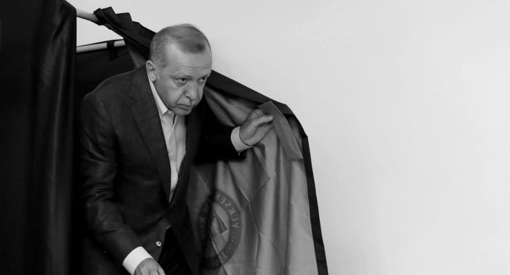 Опрос: Эрдогана обошли четыре кандидата в президенты