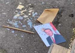 Разбил портрет Эрдогана. Мужчину задержали по подозрению в оскорблении главы государства
